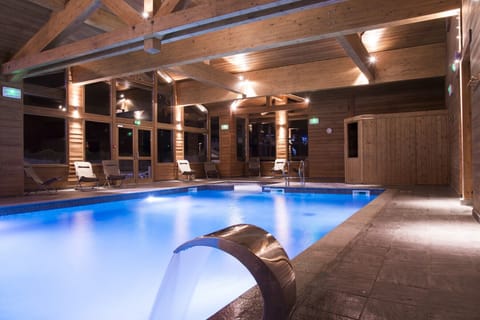 Indoor swimming pool of the residence