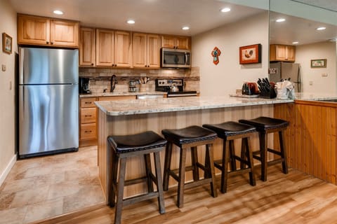 Remodeled 2 BR ski in/out condo and just 2 blocks to Main St for shopping and dining