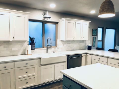 New kitchen with farmhouse sink.