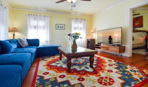 Living Room ~ 48" LED HDTV with HBOMax, AppleTV, Netflix, ESPN+,... and more