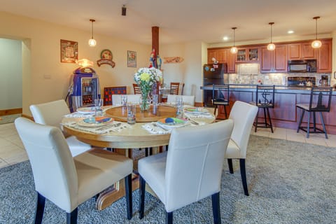 Dining Space | Dishware/Flatware