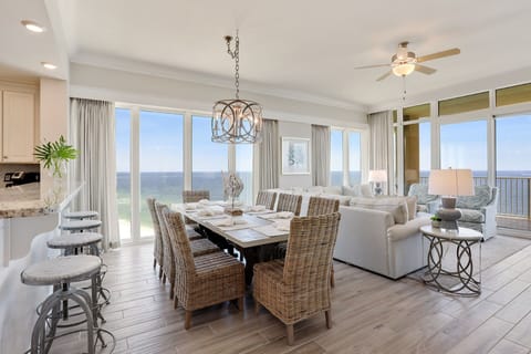 Phoenix Orange Beach 1606 Dining