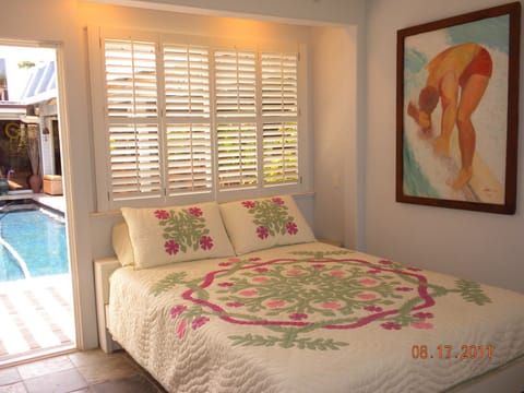 Honu Suite 1st level opens to pool, wheelchair accesible, adjacent deck bayside