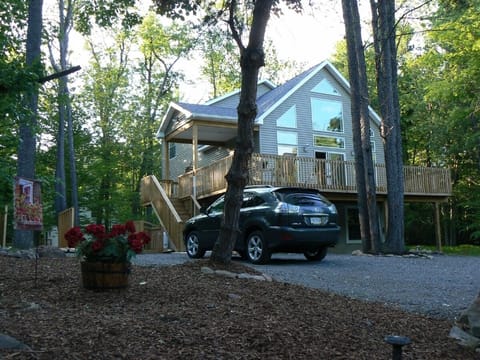 Brand new Custom Built Chalet