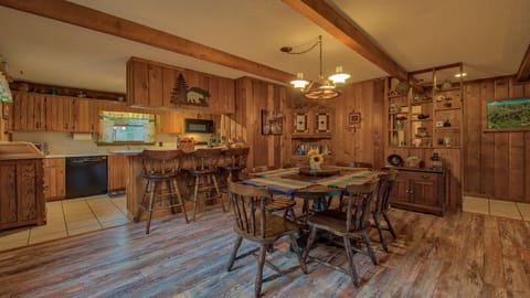 Dining area open to kitchen 