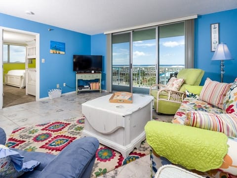 Beautifully decorated living room 