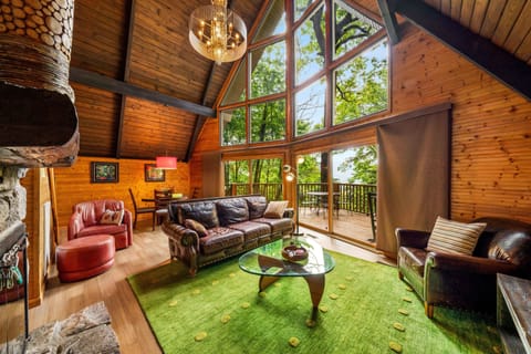 Great room with supplemental card/dining table