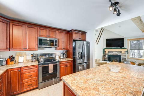 Kitchen | Cooking Basics Provided