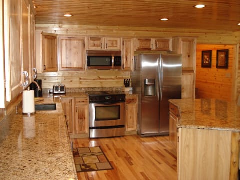 Another view of the family size kitchen