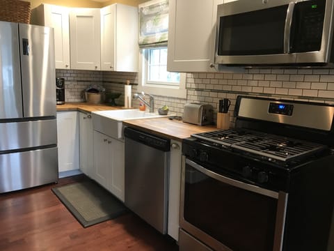 Fully equipped kitchen