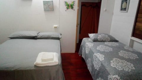 Apricot Rose room