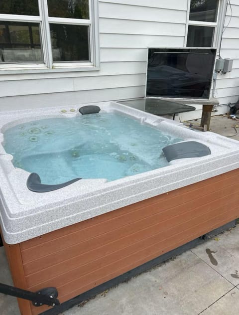 Hot tub