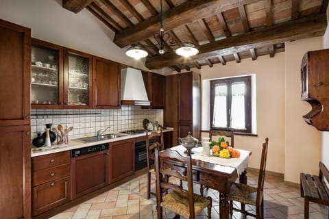 Villa Amata 12 (1985)