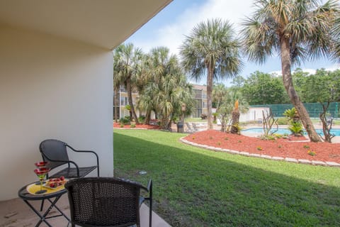 View of the prettiest courtyard on the coast!