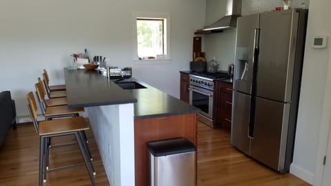 All new high end appliances with pots/pans with everything you need