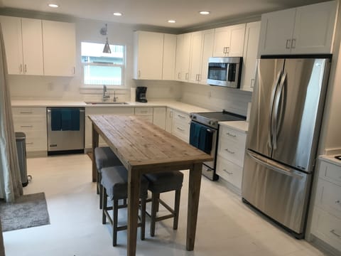 Fully equipted kitchen 