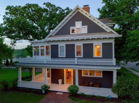 Historic Classical Revival architecture creates unique experience.