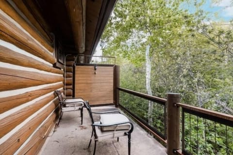 Sunny private deck - totally private in summer.