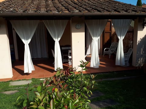 Balcony / Terrace / Patio