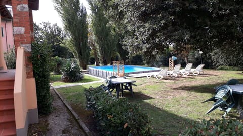 Outdoor Furniture, Garden, Lawn, Swimming Pool, Backyard, Resort, Eco Hotel, Outdoor Table, Yard, Landscaping