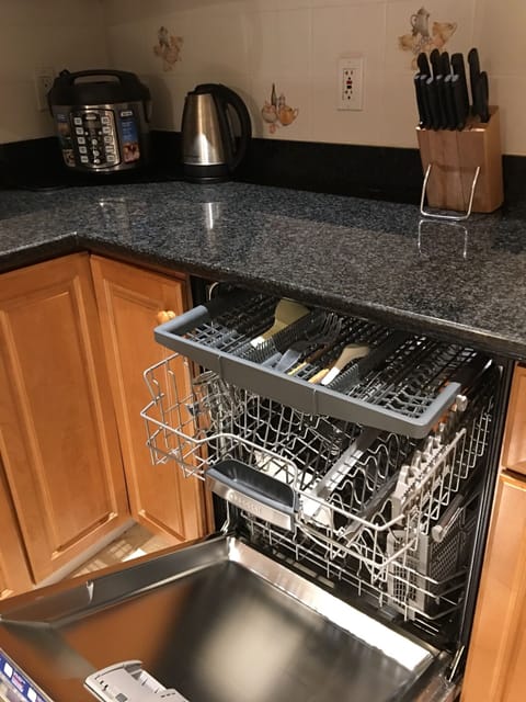 Bosch ultra quiet dishwasher