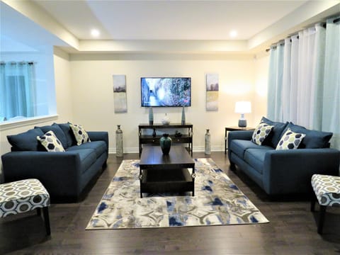  Spacious & modernly decorated area provides comfortable seating