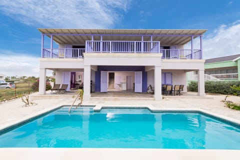 Rear of Villa facing
the Atlantic Ocean