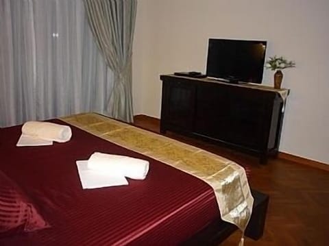 Master suite with TV and DVD