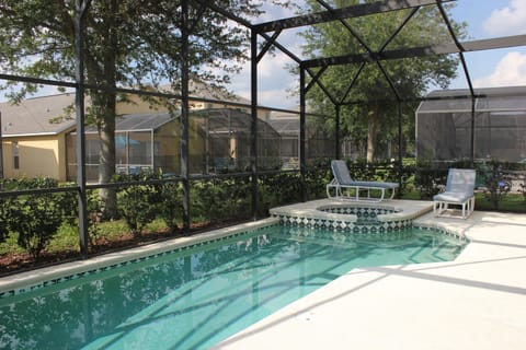 POOL AND SPA-ENJOY!!!