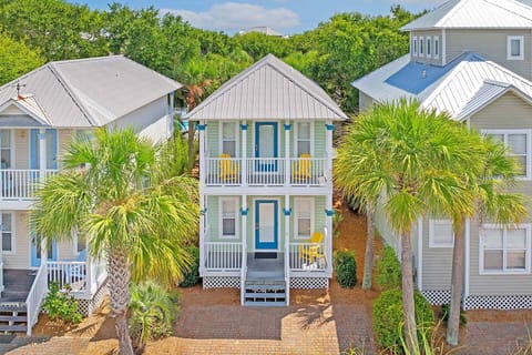 Key Lime Cottage Front