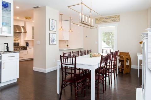 Gather & enjoy! Seat up to 10 at the table 3 at the bar, 1 at desk, 1 high chair