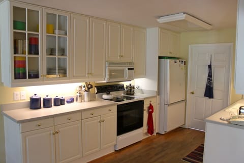 another Kitchen perspective