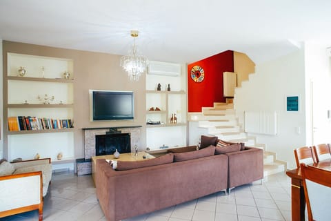 The living room on the ground floor