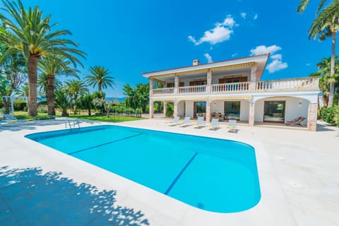 CAN RIBAS Finca for 8 staff in Palma www.Mallorcavillaselection.com