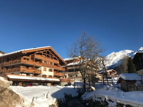 5-stars residence La Clusaz ski-in ski-out with swimming pool and spa