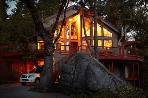 The Peregrine Lodge