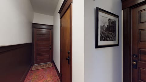 Entrance to #200 and #201