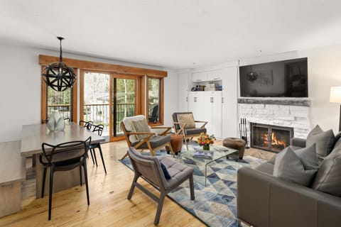 Family Room with view of Aspen Mountain