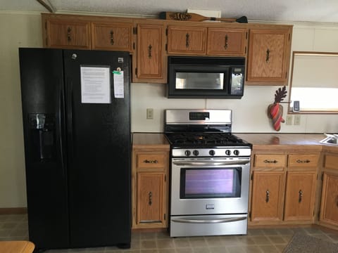 Fully stocked kitchen with everything you will need!