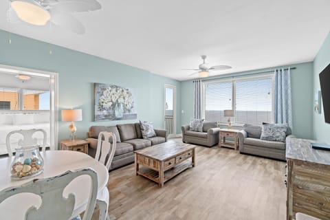 Splash Beach Resort 2106W