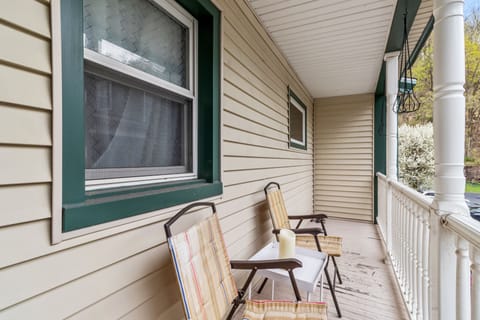balcony off of master bedroom 