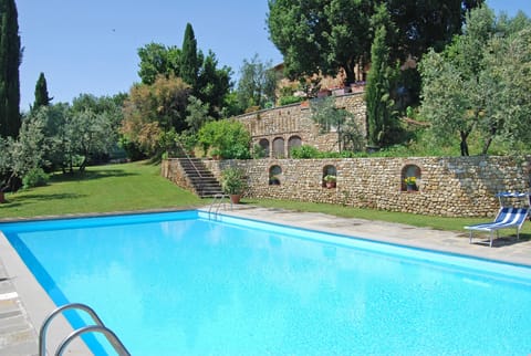 The pool at Villa Carmignani
