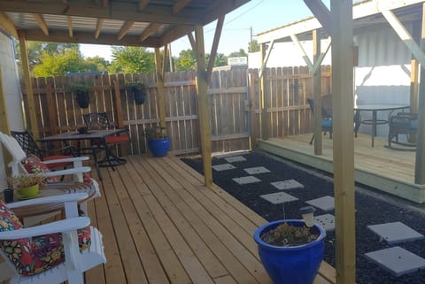 Backyard Commons with grill