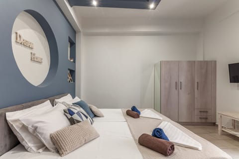 2 (90x200) Beds - medium soft matresses