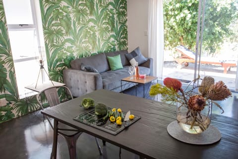 open plan living with own terrace, 2 minutes walk to the beaches!