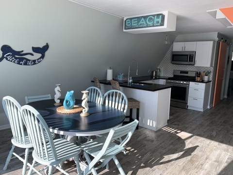 Grab some grub and hang out together!