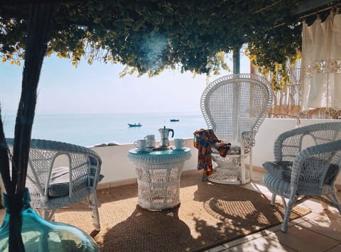 Slow mornings, sea breeze and uninterrupted views right from your balcony.