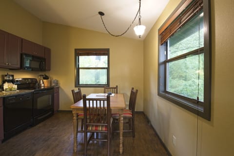 b8b3d3cb-e32b-425b-a5c8-e7d4291fe600