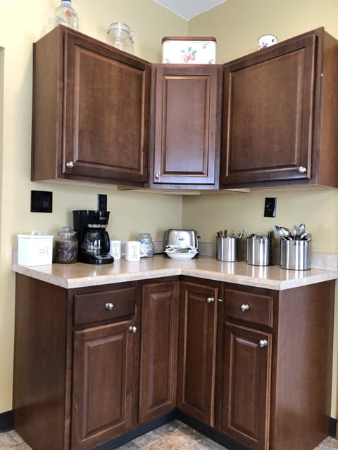 Coffee, tea, etc provided