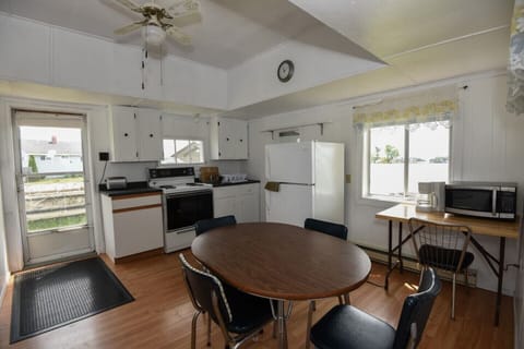Kitchen and Common Area